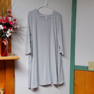 Grey Mist Three Quarter Sleeve Tunic w/Pockets!